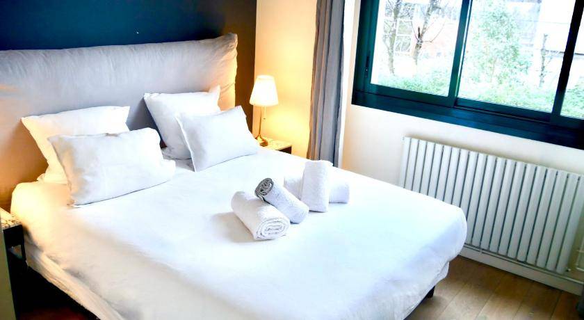 Saint-Cloud Apartment | 80 m² Apartment ∙ 1 bedroom ∙ 2 guests