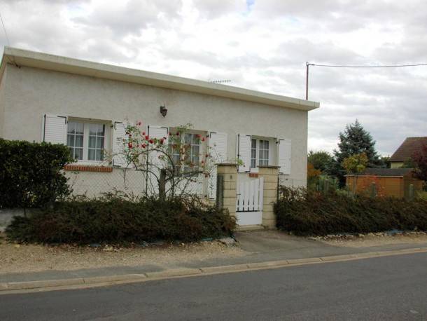 Huisseau-sur-Cosson House | 80 m² House ∙ 2 bedrooms ∙ 4 guests