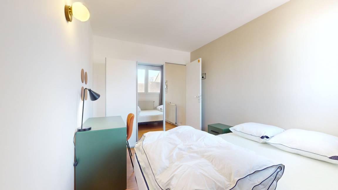 Gennevilliers Resort | 80 m² Private room ∙ 1 bedroom ∙ 2 guests