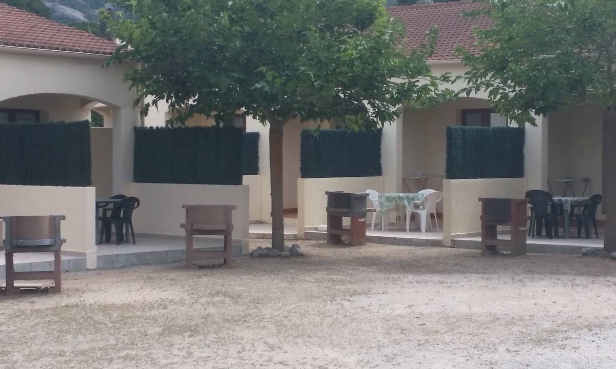 Calvi Apartment | 800 meters to the beach! studio on the ground floor with garden, quiet