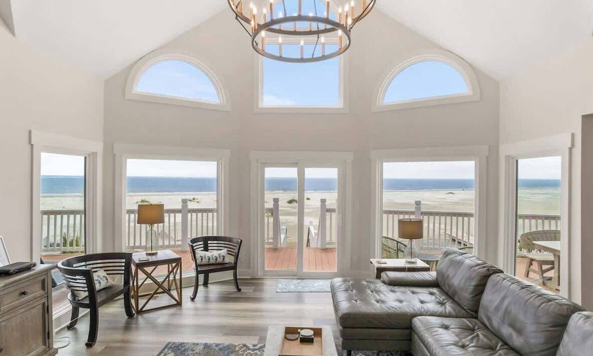 Saint Helena Island House | 805 Marlin Drive