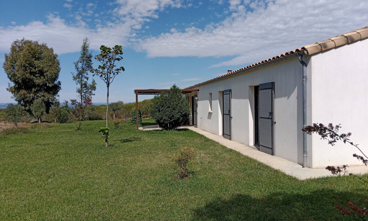 Montagnac House | 80m2 gîte with swimming pool in a peaceful natural setting between vineyards and garrigue (2)
