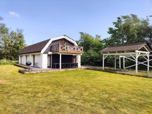 Mern House | 8106-Mern-kindvig-enge-Kaersangervej-6