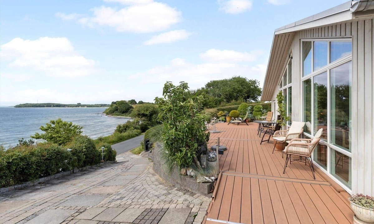 Ronde House | 8119 Rønde - Strandvejen 136