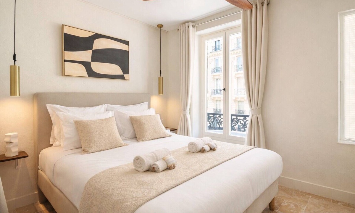 Bercy Apartment | 834 Biscornet2