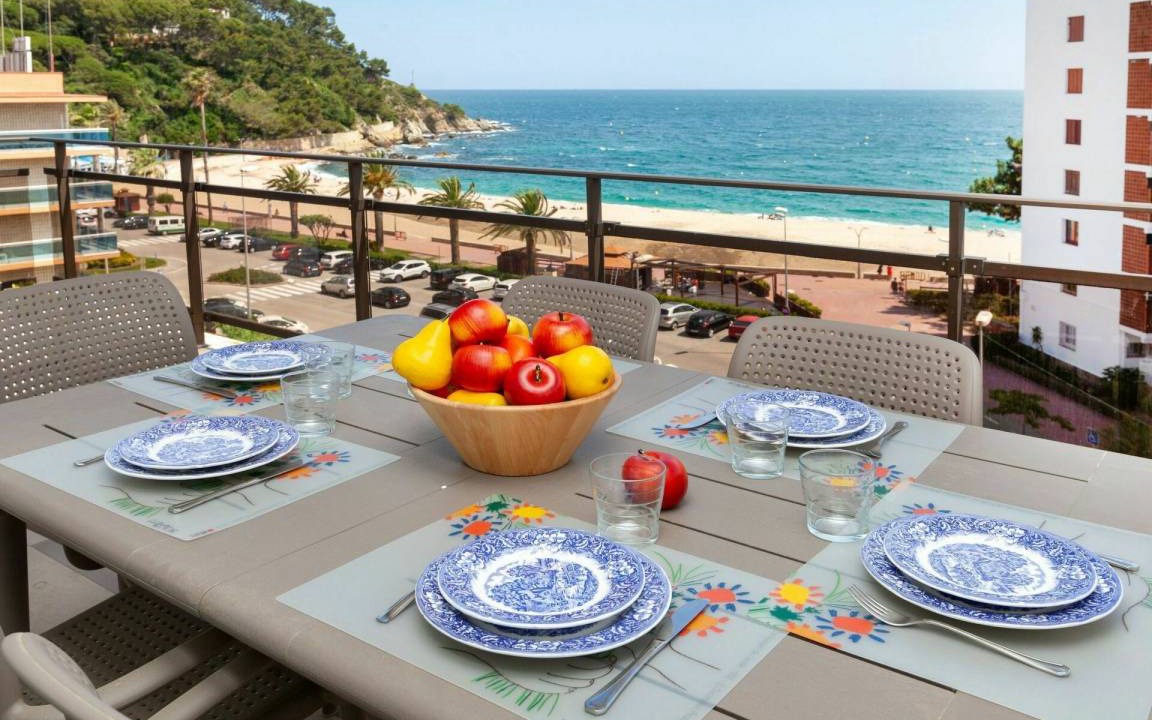 Lloret de Mar Apartment | 84 m² Apartment ∙ 3 bedrooms ∙ 6 guests