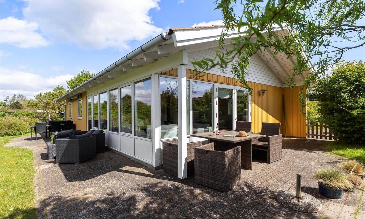 Skødshoved Strand House | 8432 Knebel - Spiræavej 5