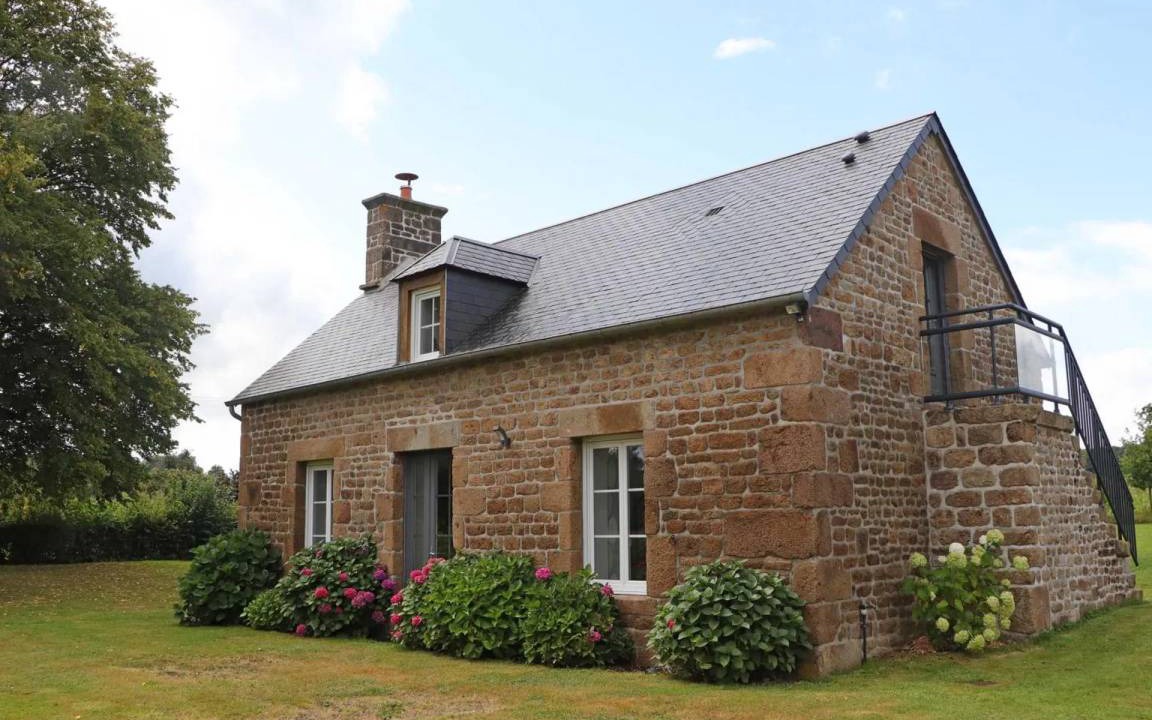 La Carneille House | 85 m² House ∙ 2 bedrooms ∙ 4 guests