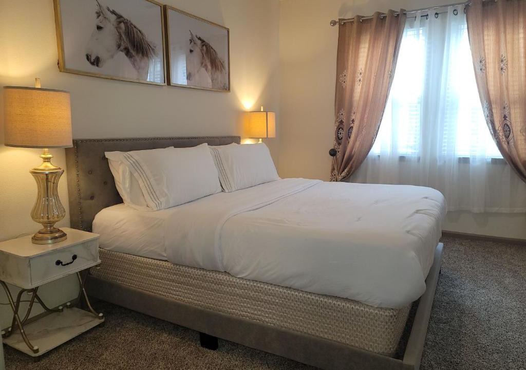 Woodlake - Briar Meadow Apartment | 8820 Westheimer rd