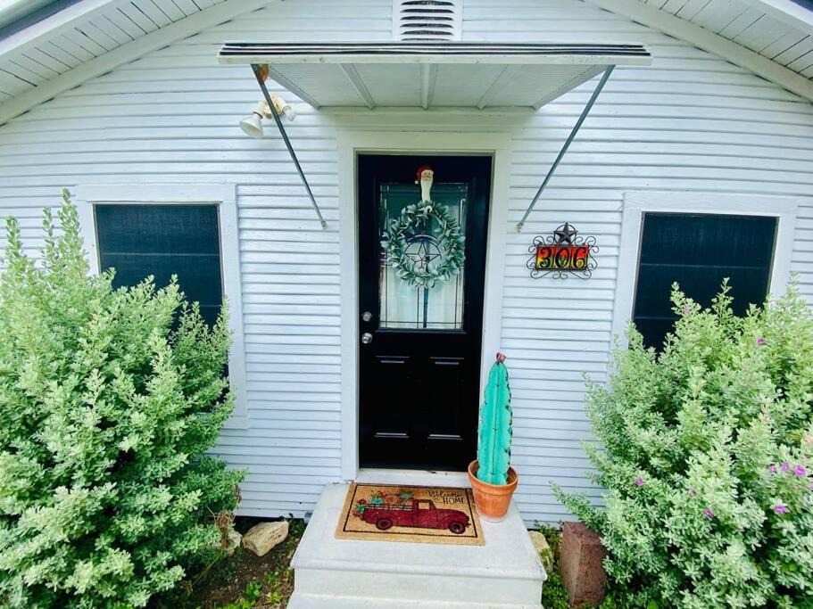 Bandera House | 8th St. Cowboy Haus I Biker Friendly I River