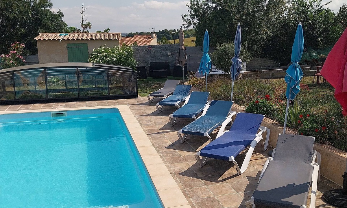Beauteville Apartment | 9/10-PERSON GITE IN THE COUNTRYSIDE