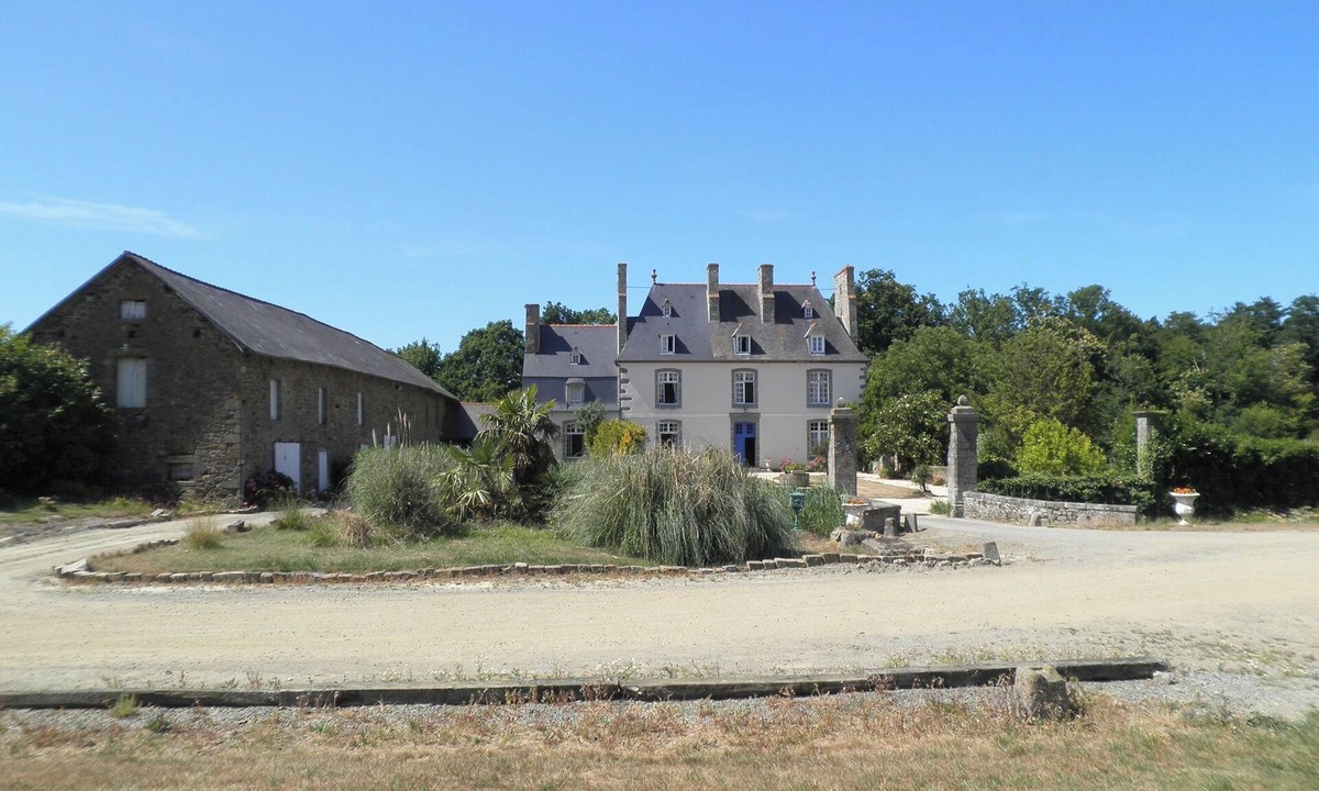 Baguer-Morvan Other | 9 Bedroom Castle in Baguer-Morvan