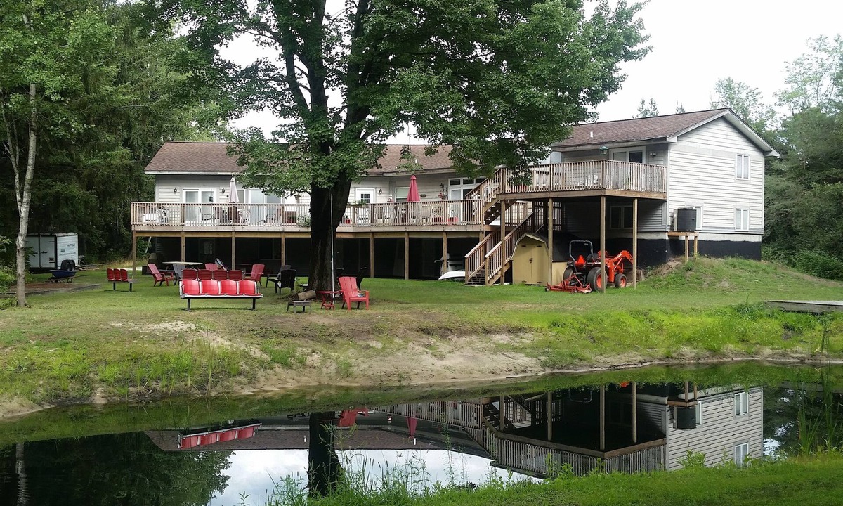 Norton Shores House | 9 Bedrooms/4 Baths ~ Sleeps 37 ~ Wedding Parties and Family Reunions