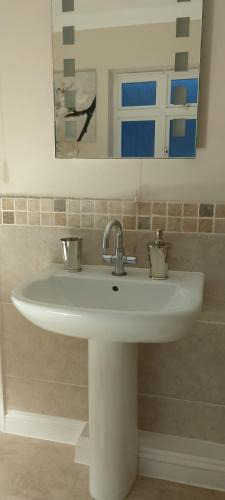 Clapham Bed & Breakfast | 9 Church View