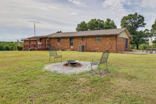 Maysville House | 9 Mi to Grove: Home w/Fire Pit in Southwest City