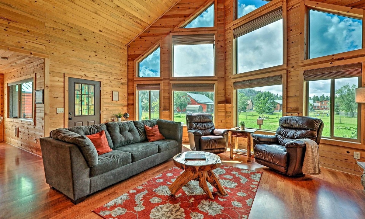 Pinetop Cottage | 9 Mi to Rainbow Lake: Mtn Getaway w/Bbq!