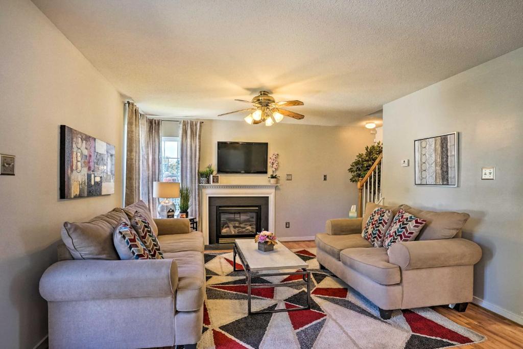 Sandston House | 9 Mi to Richmond: Sandston Home w/Office