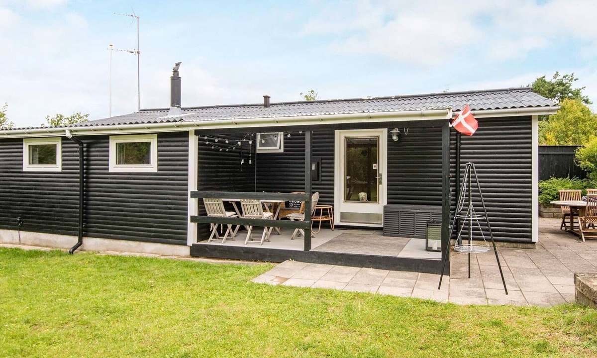 Allingabro House | 9 person holiday home in Allingåbro
