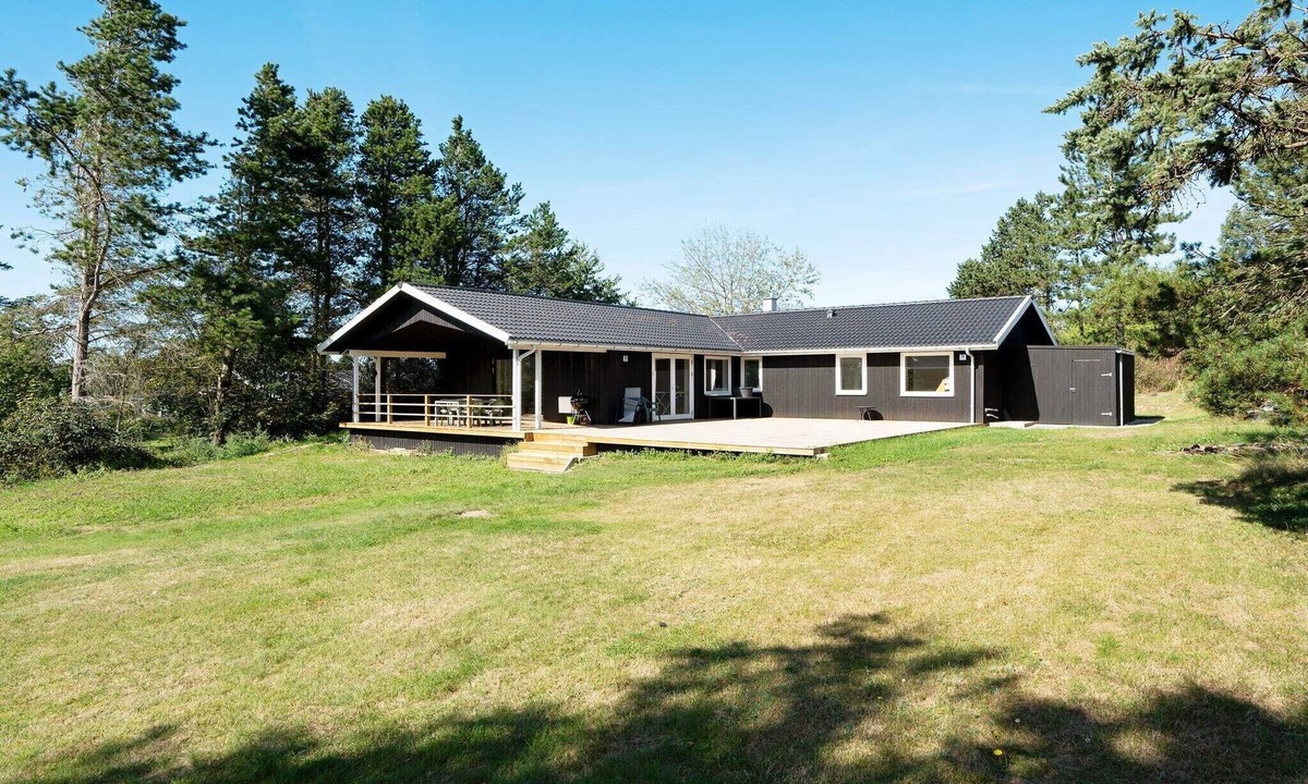Skibby House | 9 person holiday home in Skibby