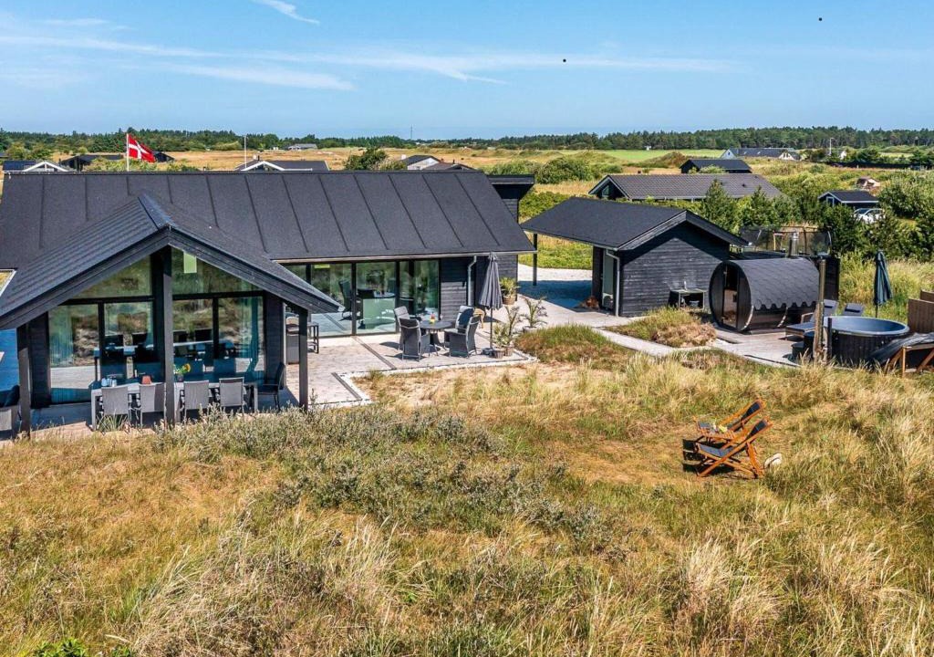 Hirtshals House | 9 person holiday home in Hirtshals
