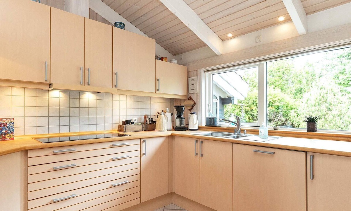 Bratten Strand House | 9 person holiday home in Jerup
