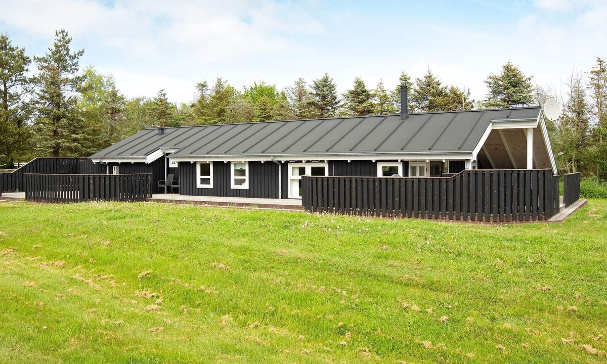Jerup House | 9 person holiday home in Jerup