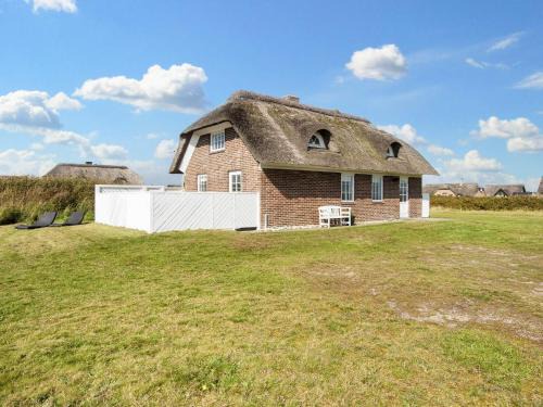 Vrist Strand House | 9 person holiday home in Harboøre