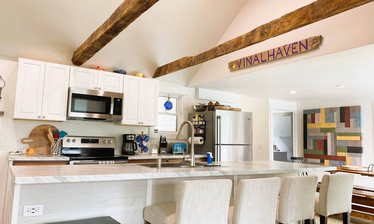 Vinalhaven House | 9 Round the Mountain Road