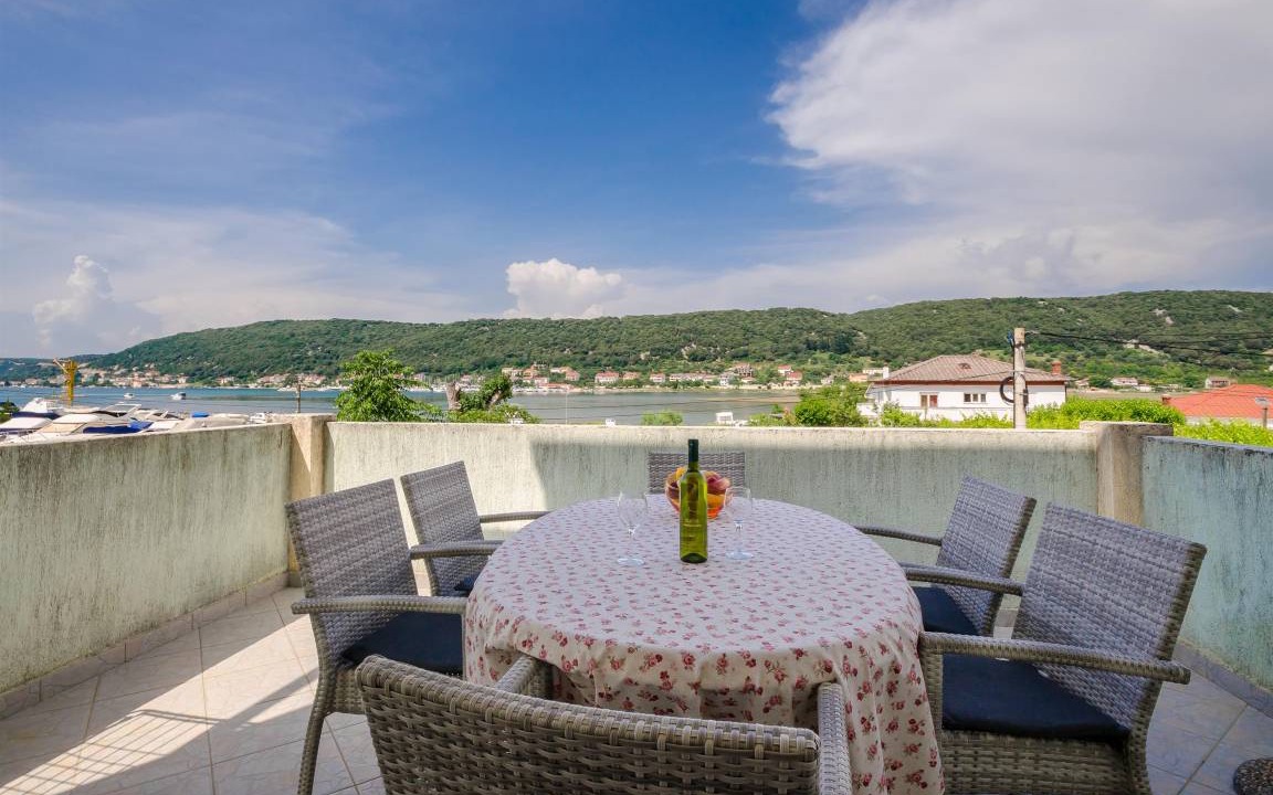 Rab Town Apartment | 90 m² Apartment ∙ 2 bedrooms ∙ 5 guests