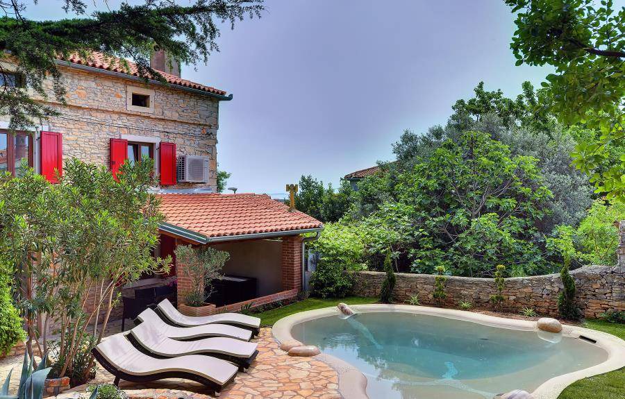 Liznjan House | 90 m² House ∙ 2 bedrooms ∙ 5 guests