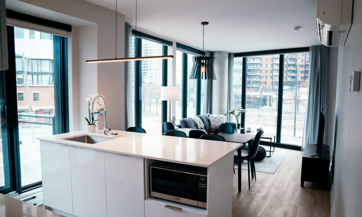 Griffintown Apartment | 908 - 1222 Des Bassins