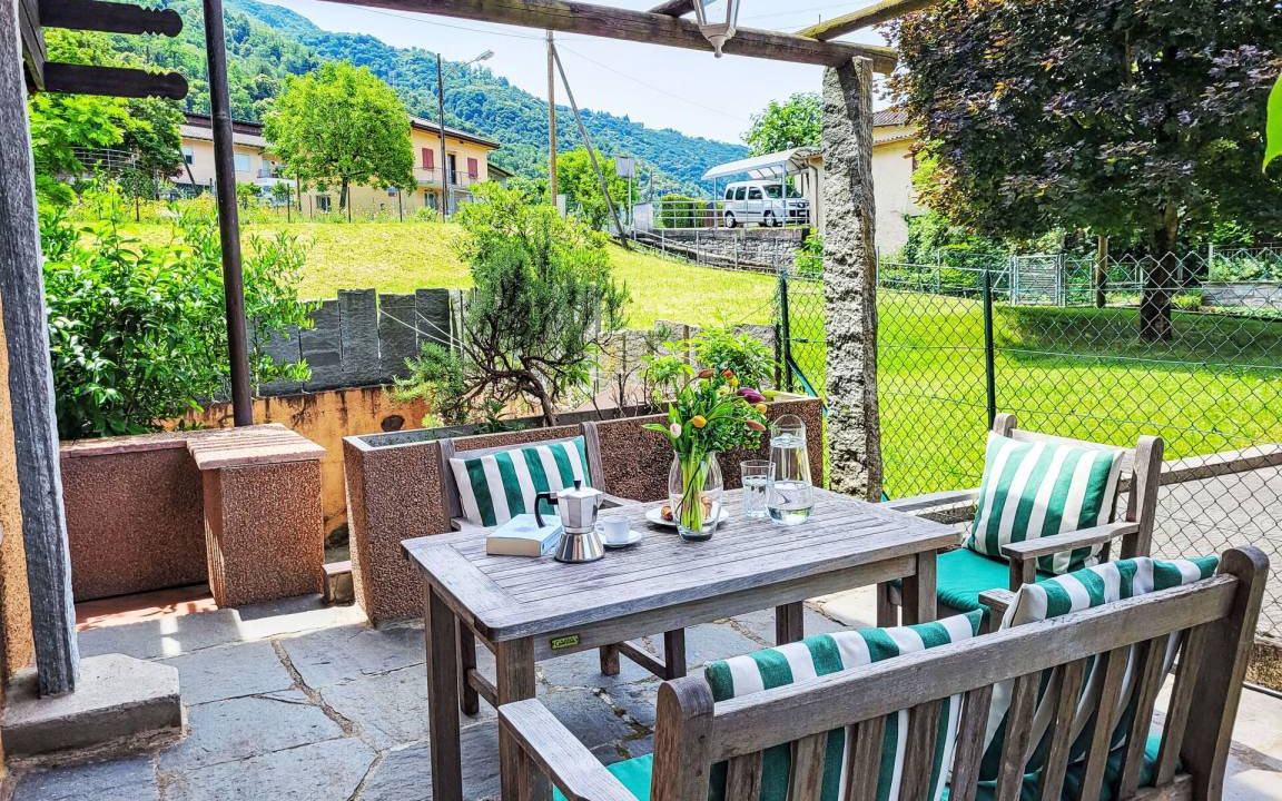 Brusino Arsizio Apartment | 92 m² Apartment ∙ 2 bedrooms ∙ 4 guests