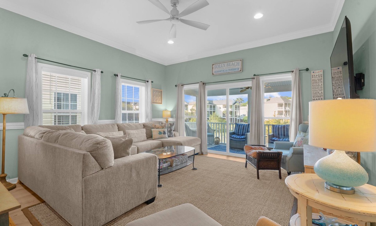 Waters Edge House | 93 Waters Edge - Townhome - Pool