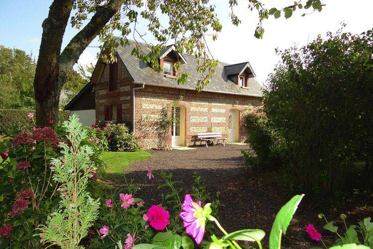 Les Grandes-Ventes House | 94 m² House ∙ 2 bedrooms ∙ 4 guests