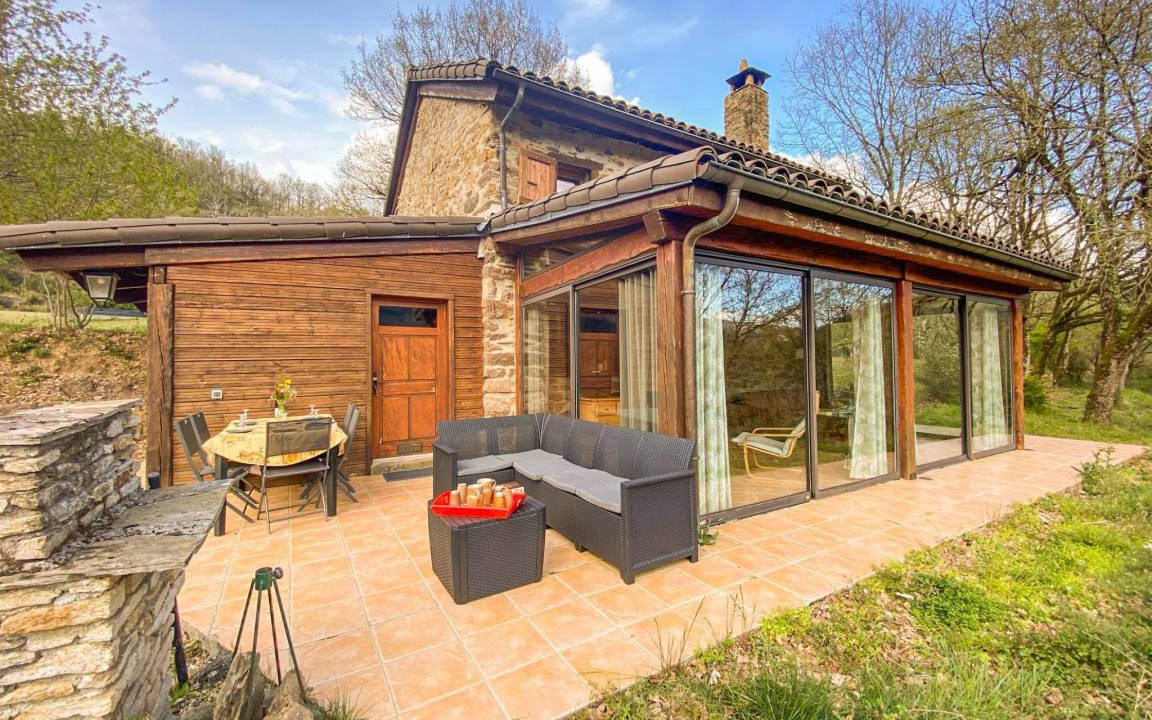 Connac House | 96 m² House ∙ 3 bedrooms ∙ 5 guests