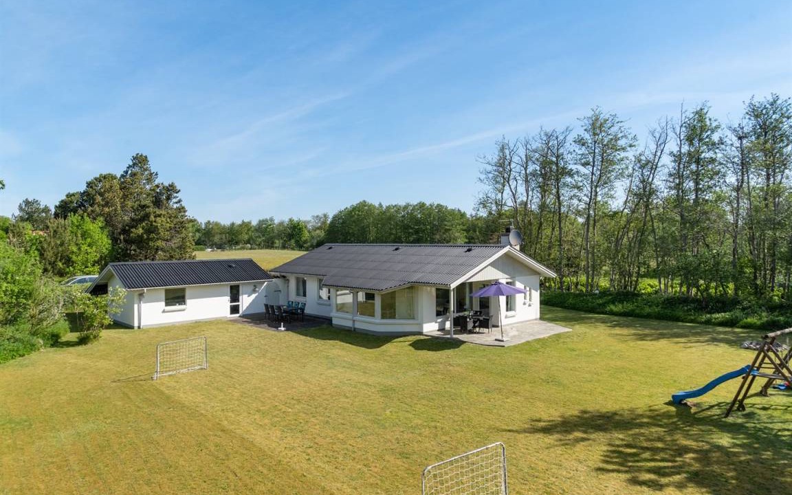 Strandby House | 96 m² House ∙ 3 bedrooms ∙ 6 guests