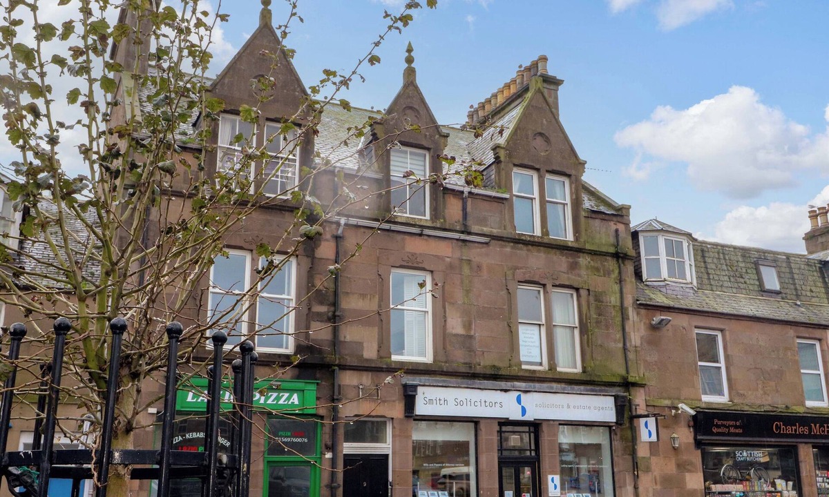Stonehaven Cottage | 9A MARKET SQUARE, pet friendly in Stonehaven