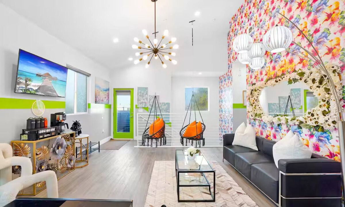 NoHo Arts District House | A. 3BR NoHo Pad 15m to Universal + Patio + Grill + Parking