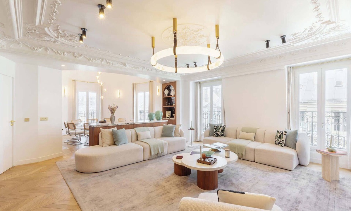 Madeleine Apartment | A 5BR/4BA Duplex w/Services in La Madeleine-Opéra