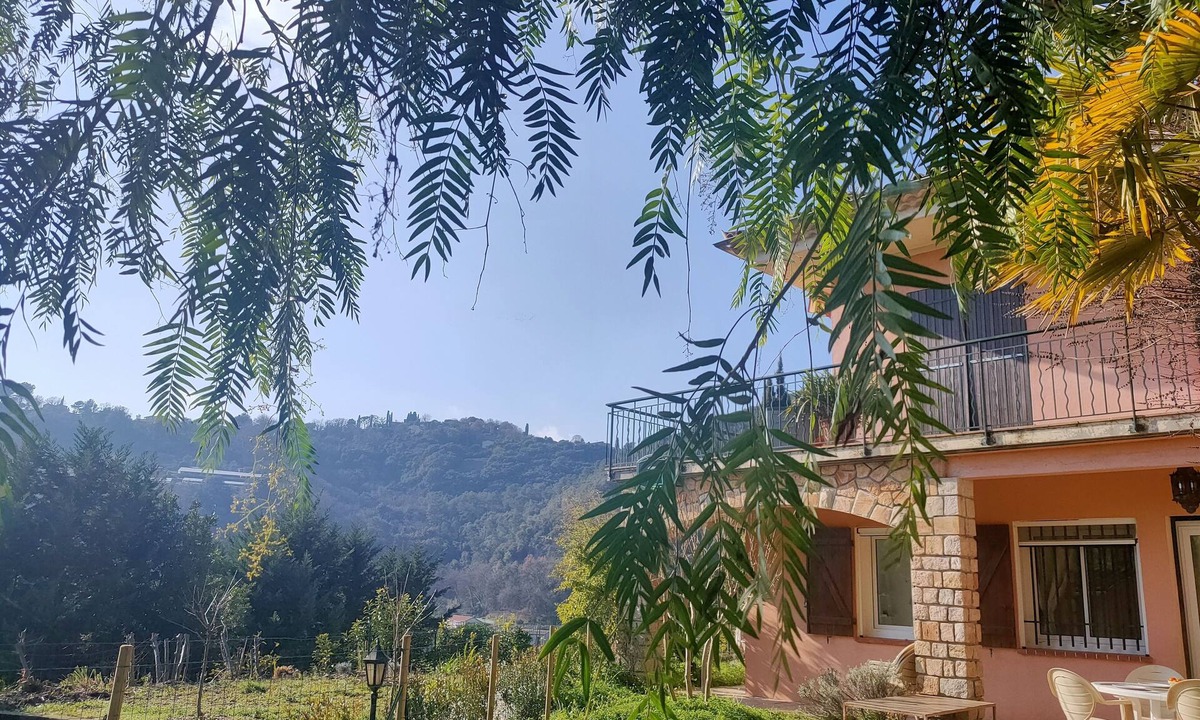 Cagnes-sur-Mer House | A bit of straw