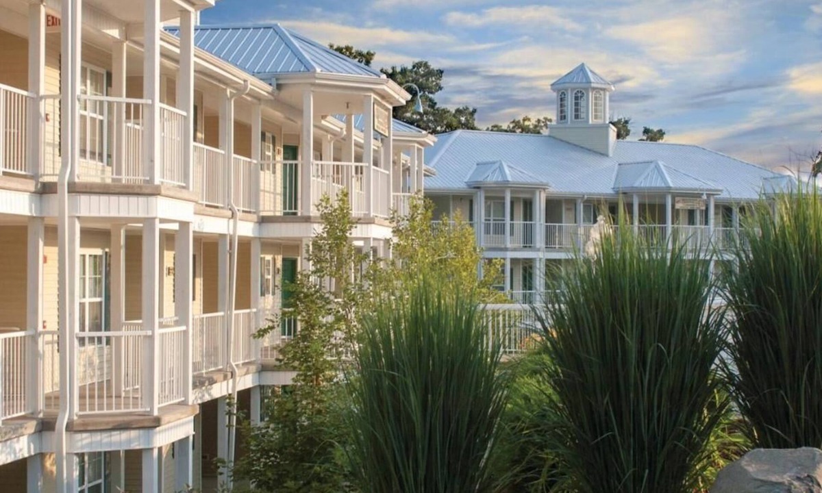 Sheridan Apartment | A Blend of Recreation and Scenery, Families Love - Studio