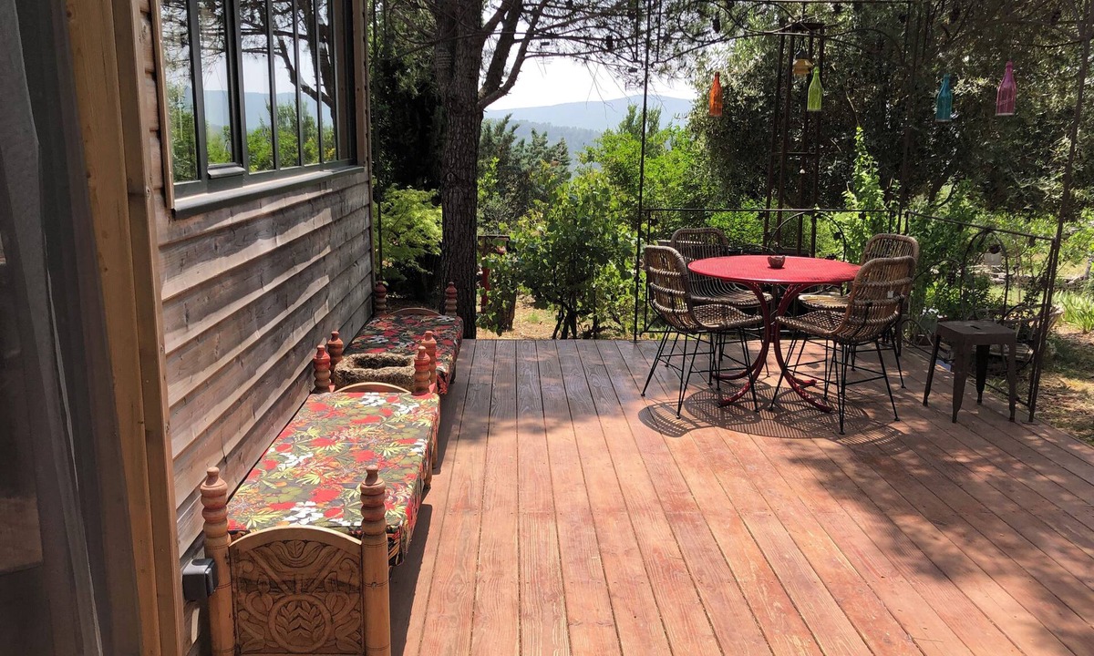 Bedarieux House | A break in a mazet in Occitania