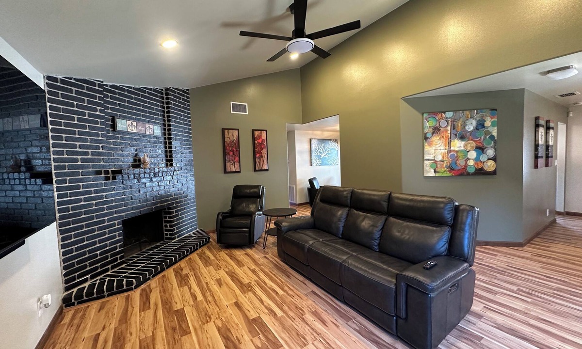 Victoria House | A&C WINDWARD COTTAGE # 2