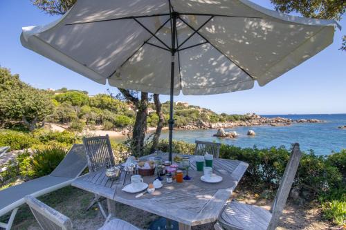 Santa Giulia Villa | A Cala d'Oro et sa plage privée