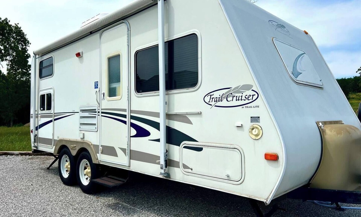 Bridgeport House | A Camper's Dream