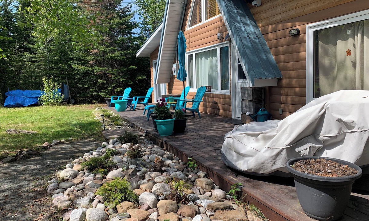 Shuniah Cottage | A Chalet - Your Superior Sanctuary