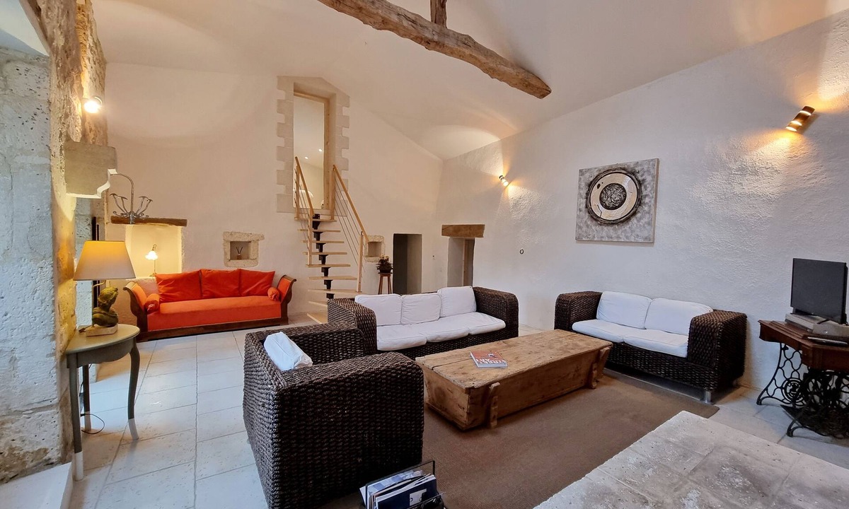 Roullet-Saint-Estephe Cottage | A charming vacation cottage