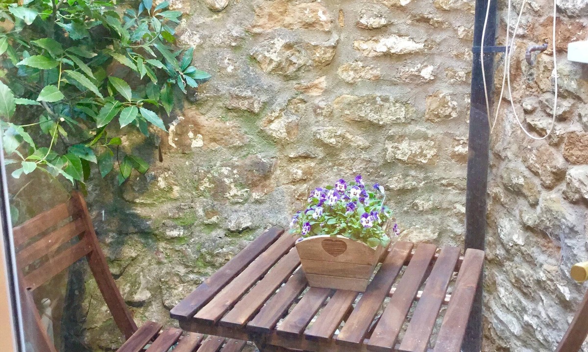 Sherborne Cottage | A charming character cottage with Abbey view