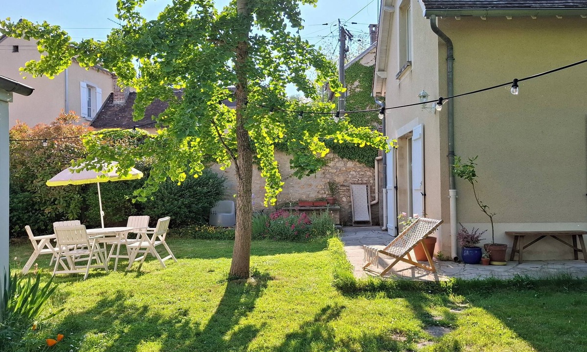 Thomery House | A charming cocoon between Seine and forest