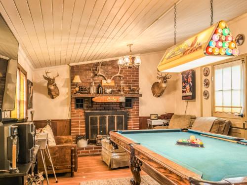 McLeansville House | A Charming Nature Retreat